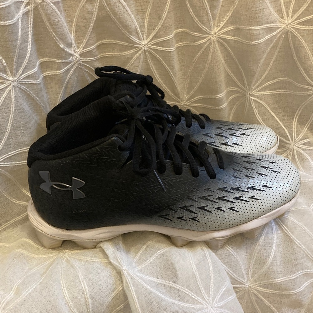 Boys Under Armour Cleats